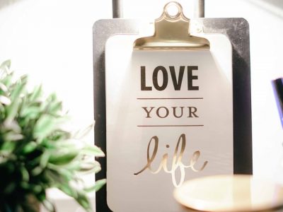 love-your-life-clipboard-decor-811575